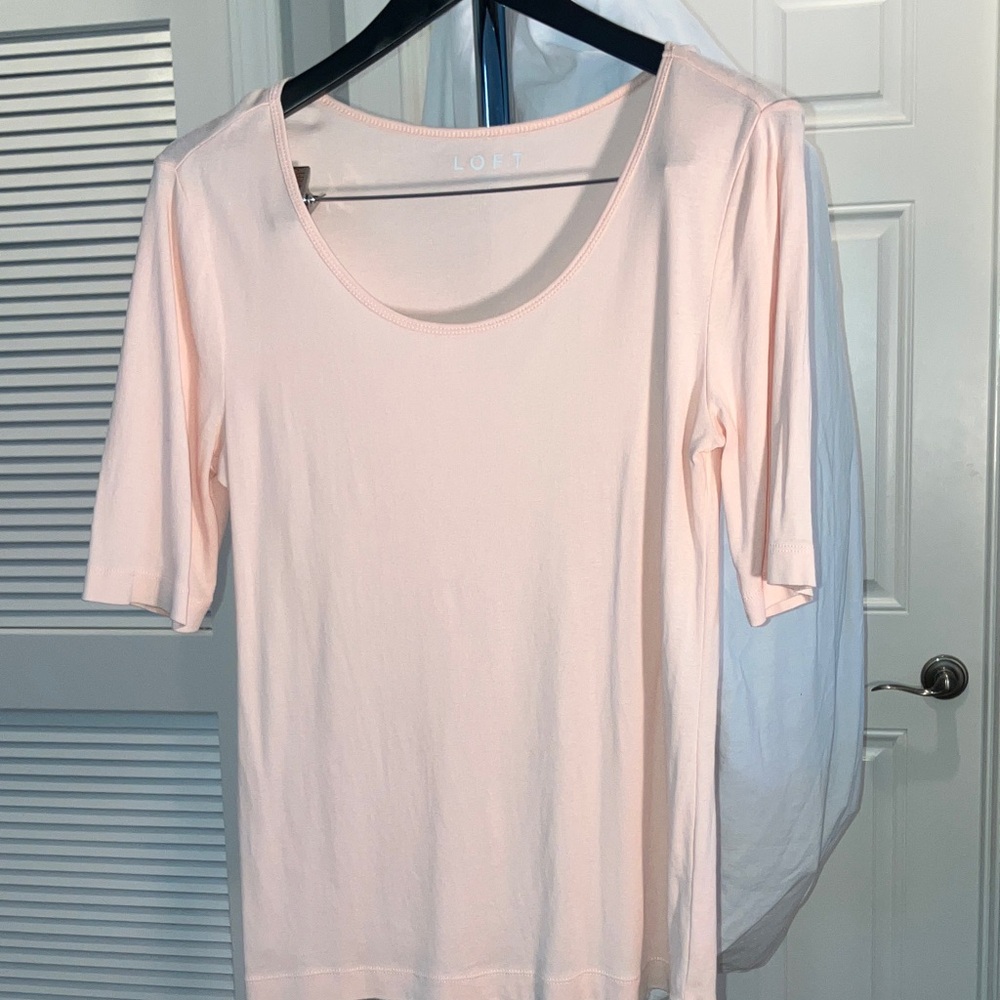 LOFT Scoop Neck Short Sleeve Top in Pale Pink, M